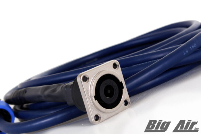 showcasing the male end of the quick disconnect on the Big Air 8-pin wiring harness