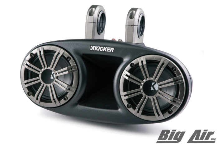 Single Kicker KMT67 speaker system